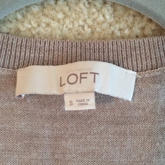 Soft tan sweater from Ann Taylor Loft. Small. - Picture 2 of 4